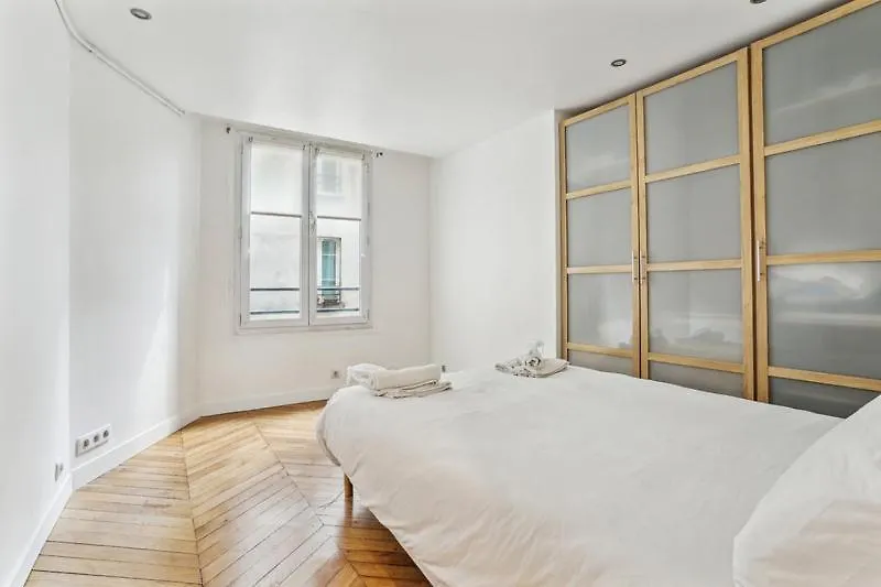 704 Tamar - Superbe A Paris